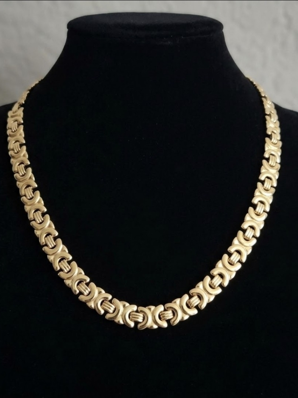 Vintage Avon Goldtone 10mm Flat Chain Byzantine Look 20" Necklace Chic Layering